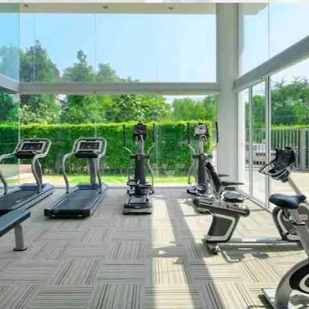 Light, Airy, Pool Views 2 Bed 2 Bath, Free Wifi, Elect Apartment Hua Hin Exterior photo