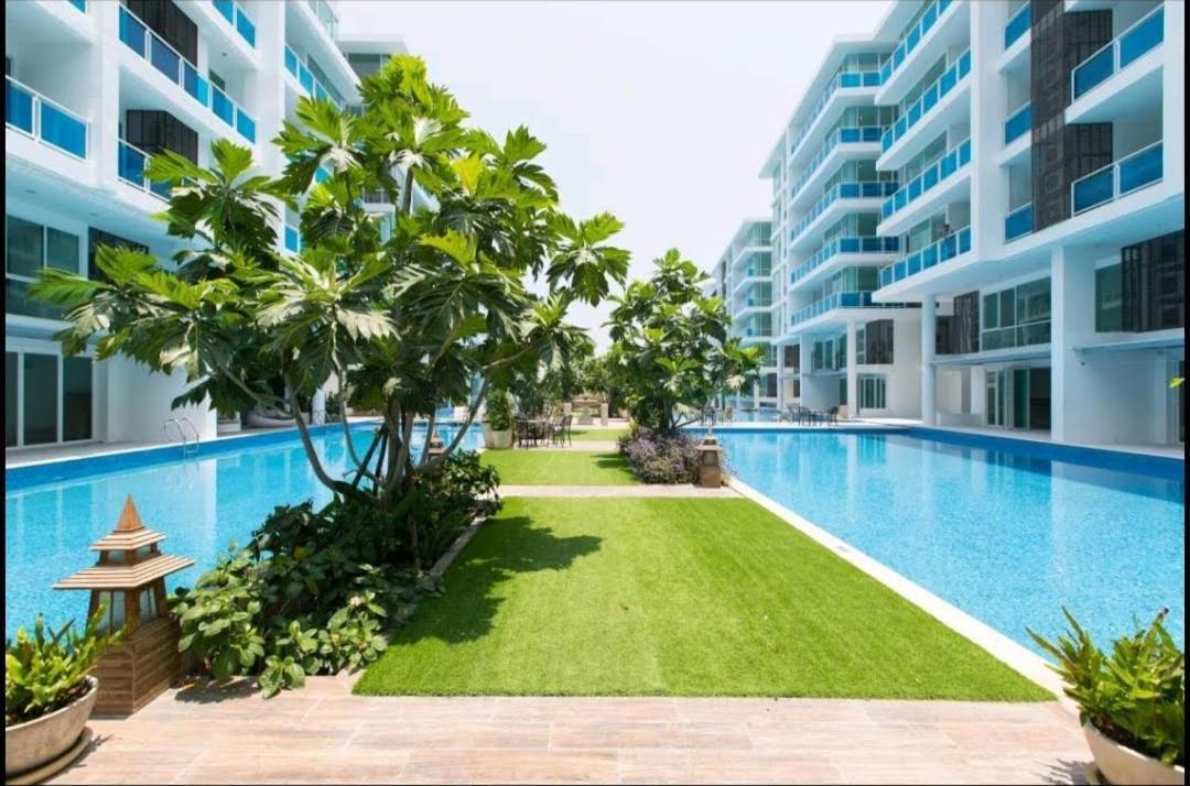 Light, Airy, Pool Views 2 Bed 2 Bath, Free Wifi, Elect Appartamento *
